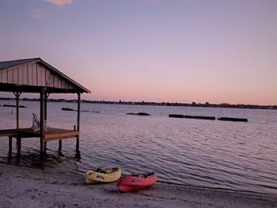 Palmetto Two Bedroom Home Vacation Rental